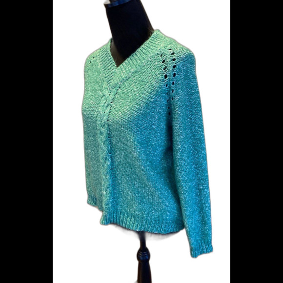 St John’s Bay Woman’s Green Sweater Sz Petite Large V Neck Cable Style SOFT! - Picture 2 of 12